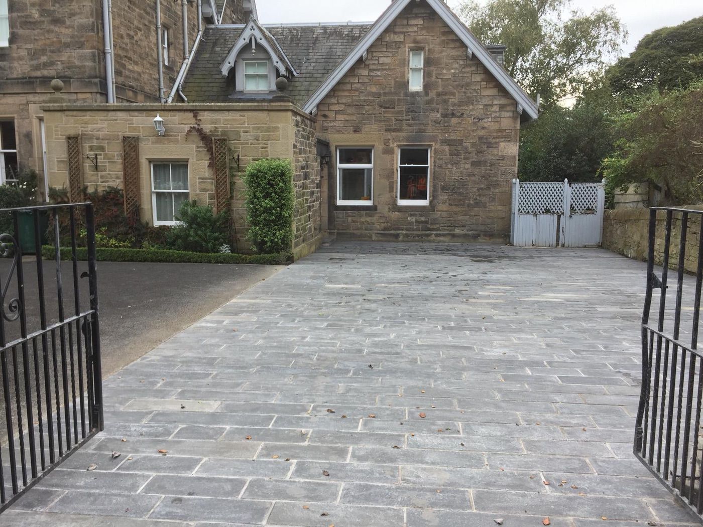 Driveways/Monoblocking  Edinburgh